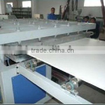 Skinning WPC foam board extrusion line