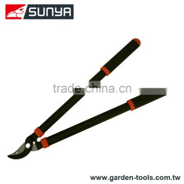 Agricultural bypass lopper for cutting live branch