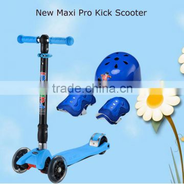 New cool pro kids kick scooter with adjustable handlebar with wide deck