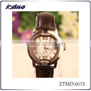2016 New Design Fashion Classic Women Leather Watches