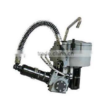 automatic pneumatic strapping tool