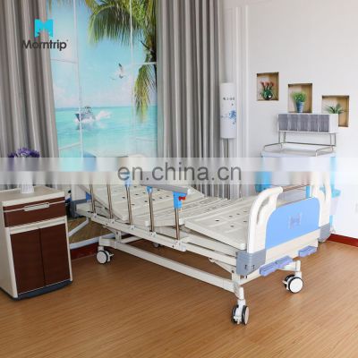 Customized Manual Three Crank Hospital Ward Nursing Equipments 3 Functions Medical Bed With Collapsible Alloy Side Rails