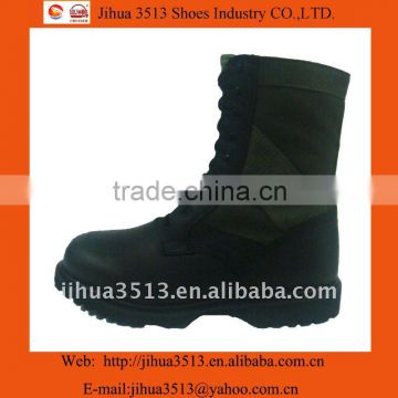 Green canvas safety military boot toe