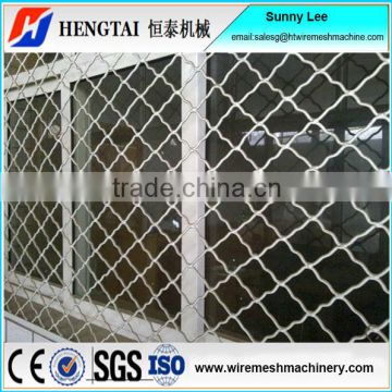 High Efficiency Pattern uniform Beautiful Grid Fence Crimped Machine