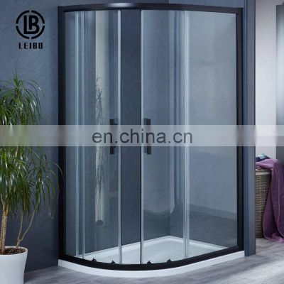 The simple shower room with high-end atmosphere has large space and is suitable for women