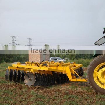 Large farm machine 130-260HP Tractor trailed 4.4-6.2m working width 40-56 PCS Disc Harrow