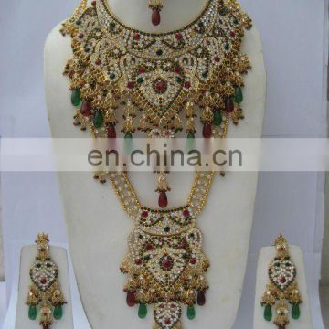 PLATED BRIINDIAN TRADITIONAL GOLD PLATED BRIDAL/WEDDING JEWELRY SET