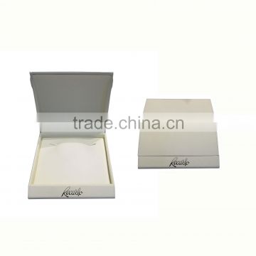 custom plastic hinge jewelry box made in Dongguan