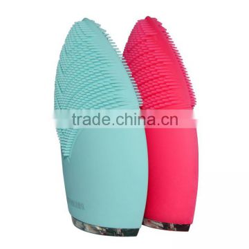 Muti-function dayshow facial brush with massager function