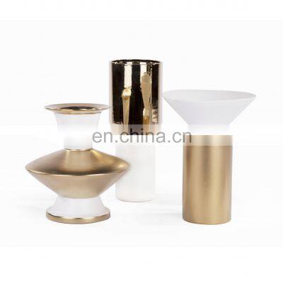 Nordic Luxury Modern Creative Lips Design Golden Ceramic Flower Vase for Home Decoration