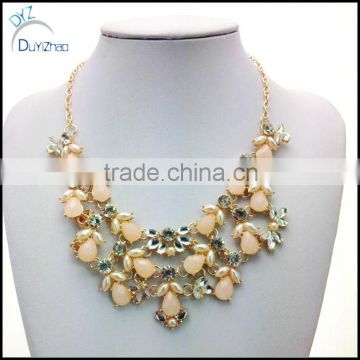 pearl crystal flower necklace