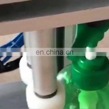 Small Automatic Pneumatic Type Four Rollers Screw Capping Machine