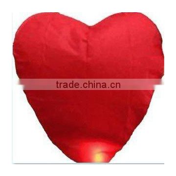 chinese heart shape promotional and traditional wedding flying lanterns with fireretardant and fireproofed paper