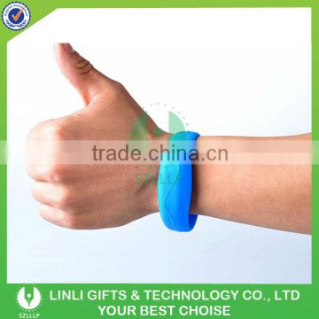 New Product Promotion LED Light Silicone Bracelet, Custom Logo Charm Wristband