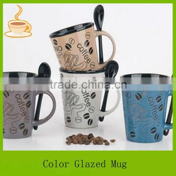 cheap custom ceramic mugs with spoon, color glazed ceramic mug for promotion, custom coffee mug with spoon