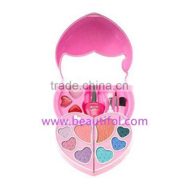Heart shape multi-color kid eyeshadow palette, makeup palette, waterproof soft moisture eye use powder shadow