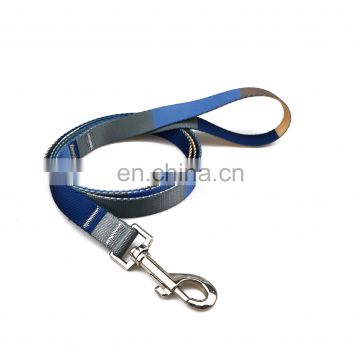 Simple color and design dog leash ,soft and comfortable touch,durable using