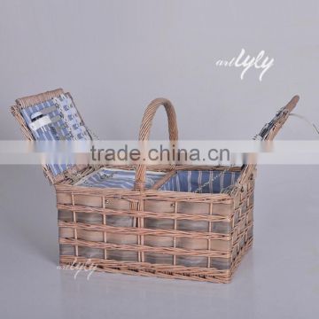 Classic nature material wicker picnic basket hamper