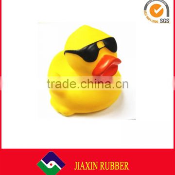 Custom Cheap Bulk Swimming Bath Yellow Rubber Duck With Sunglasses