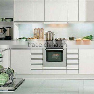 simple white style kitchen cabinet