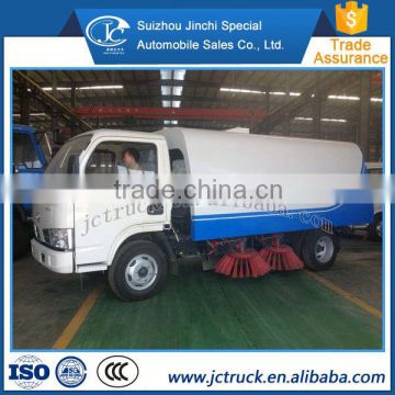 Diesel engine and Manual transmission Type 6ton strong engine power sweeper truck promotion price