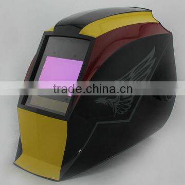 Welding helmet with battery replaceable