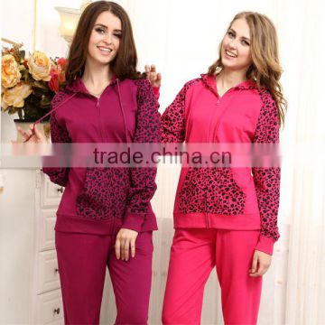Cute design pajamas for winter Leopard french terry active pajamas with hood and pocket women pajamas