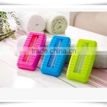 OEM customed cheap handheld plastic clothes cleaning brush sb004