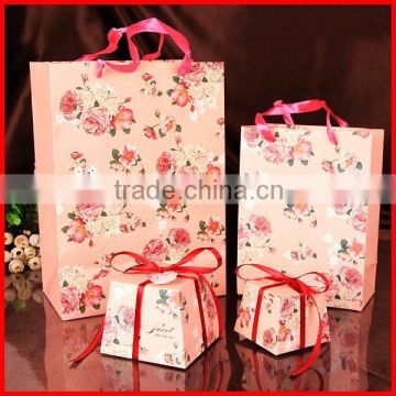 Top Quality Custom Various Colorful Floral Print Paper Shopping Packaging Gift Bag Wholesale