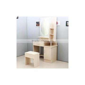 wooden frame dressing table with led light