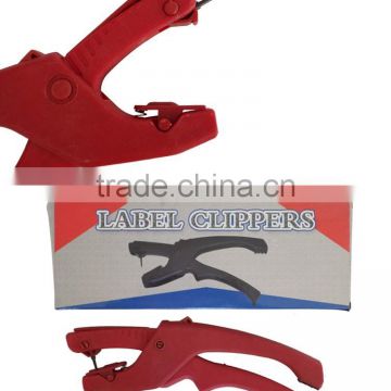 ear tag pliers with handle using