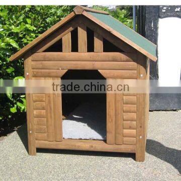 Petmate Wooden Dog house with Waterproof Roof DK015