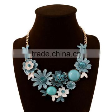 2015 fashion latest model gift wholesale chunky statement short alloy jewelry necklace in China
