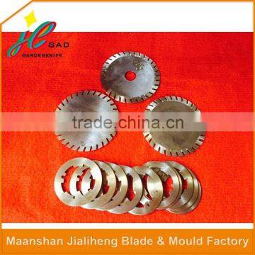 Various shapes ultrasonic cutting blades