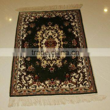 Isfahan handmade silk carpet turkish hand knotted silk prayer rug carpet