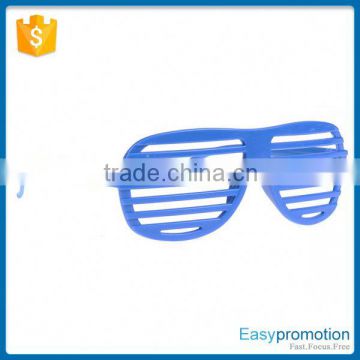 Latest arrival OEM design yiwu sunglasses market wholesale price