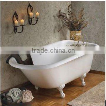 Classical cast iron bathtub