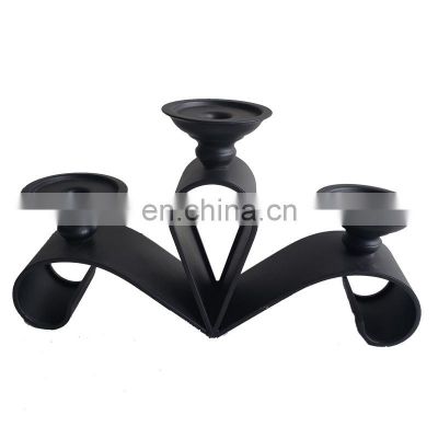 Flower Shape Black Power Coating Metal 3 Arms Tabletop Dining Room Decotaive Taper candle Holder