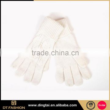 Korean style warm acrylic knitted cheap mittens