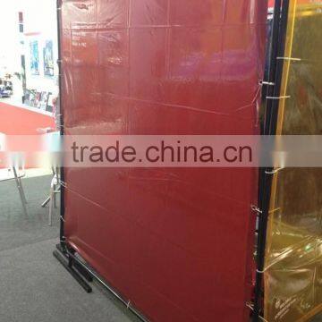 Transparent flame-retardant vinyl welding screen