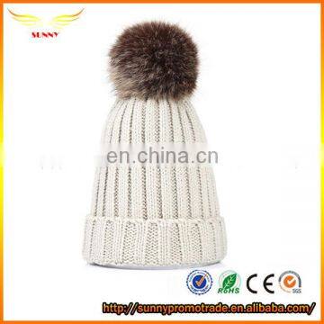 Adults knit hat with ball top