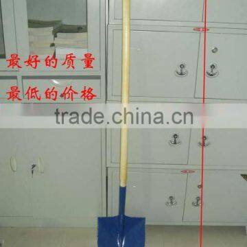 round nose shovel with wooden handle