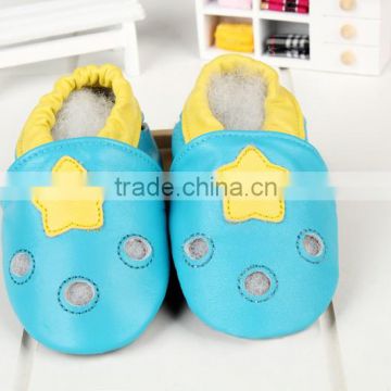 China shoe factory wholesale blue cute star shoes baby moccasins