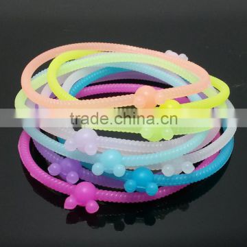 Fashionable and attractive OEM led night party free rubber bracelet