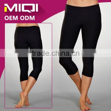 Durable and breathable women's yoga capri pant, made of high quality fabric nylon 87% spandex 13%