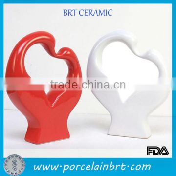 Modern Family Kiss Swan Heart Ceramic Gift for Wedding