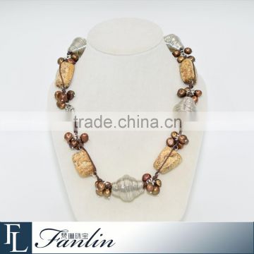Wholesale trendy nature freshwater pearl necklace