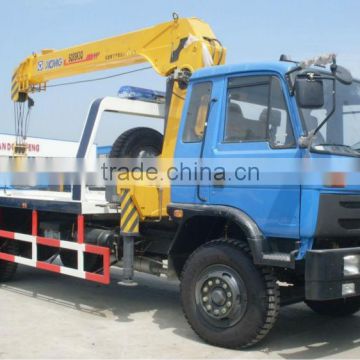 Dongfeng 4x2 crane truck with 5 tons