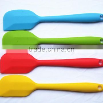 Kitchen helper silicone spatula