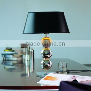 different color Metalarte Josephine modern table lamp